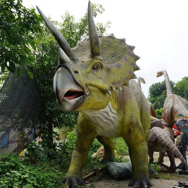 Moveable Triceratops Animatronic Dinosaur-MCST003D