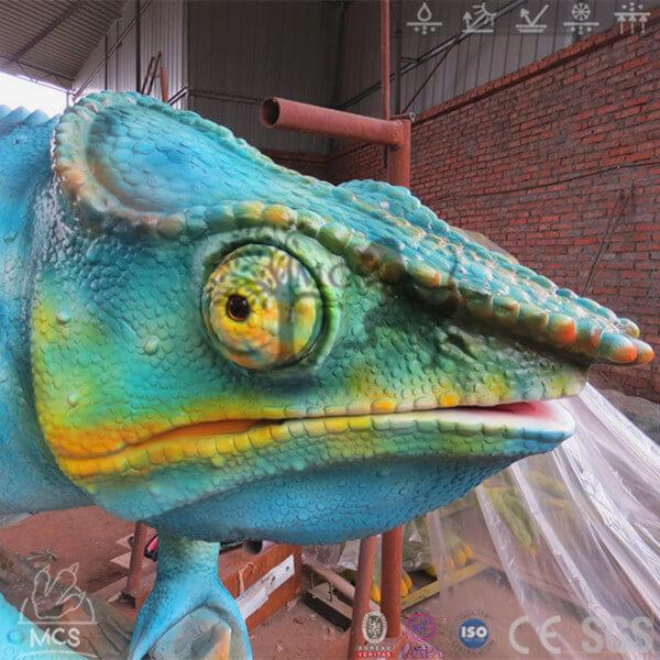 MCSDINO Robotic Animals Animatronics Robotic Chameleon Jungle Animal